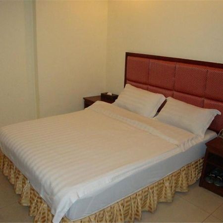 Baojiang Yingbin Hotel Zhuhai Esterno foto
